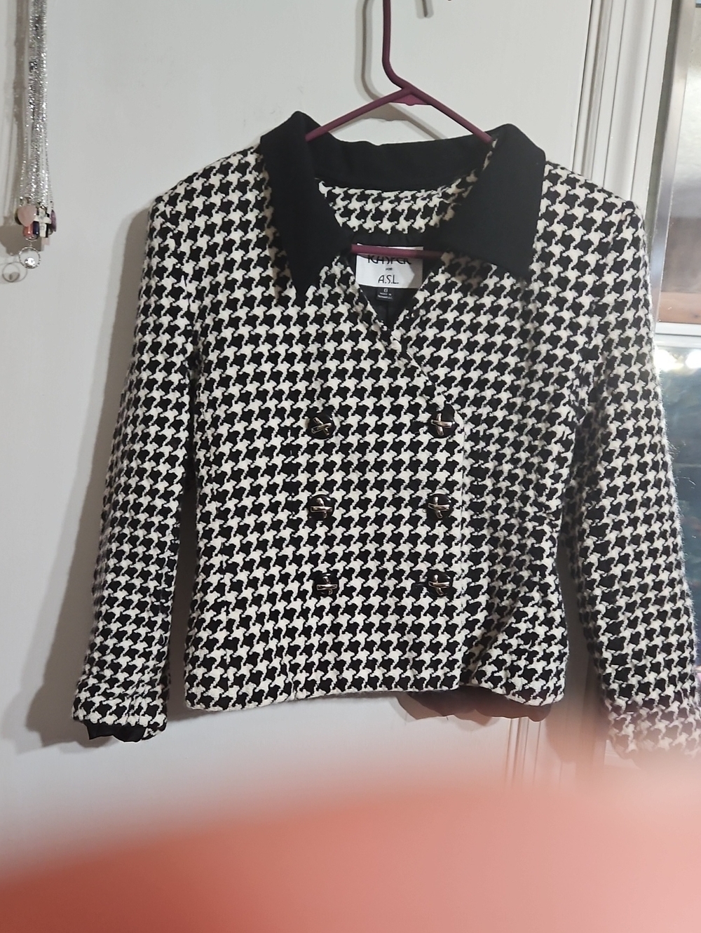 Kasper Black & White Houndstooth Double-Breasted Blazer